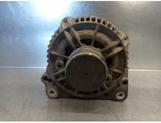 Recambio de alternador para chrysler voyager (gs) 2.5 turbodiesel referencia OEM IAM 38522303 0123510109 BOSCH