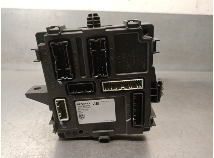 Recambio de modulo electronico para renault captur ii referencia OEM IAM 284B29294R  A3C07460503 CONTINENTAL