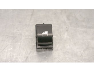Recambio de mando elevalunas delantero derecho para bmw 1 (f20) 116 d referencia OEM IAM 9208107 