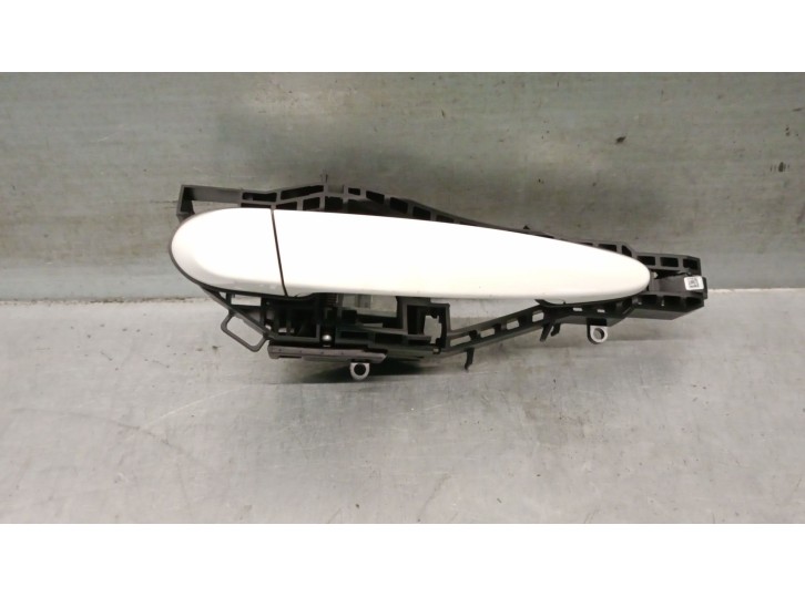 Recambio de maneta exterior delantera derecha para bmw 1 (f20) 116 d referencia OEM IAM 51210445184 51210445184 