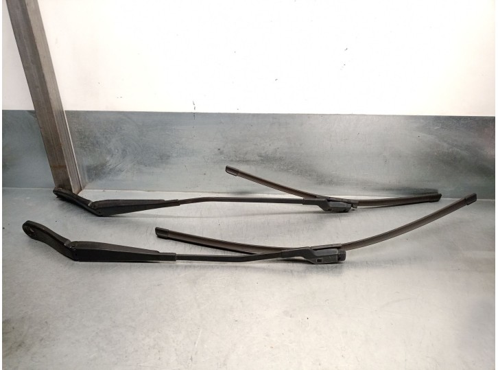 Recambio de brazo limpia delantero derecho para volvo v60 i (155) 1.6 drive referencia OEM IAM 30753504 30753504 