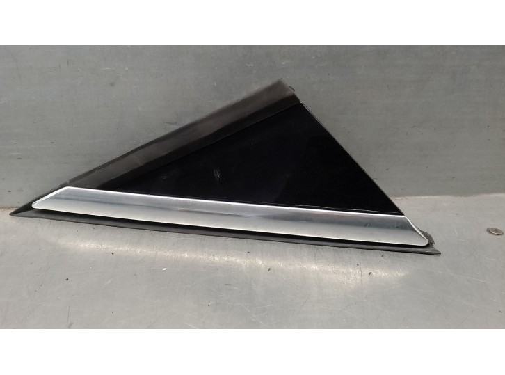 Recambio de molduras delanteras para peugeot 3008 1.6 hdi fap cat (9hz / dv6ted4) referencia OEM IAM 96842432  