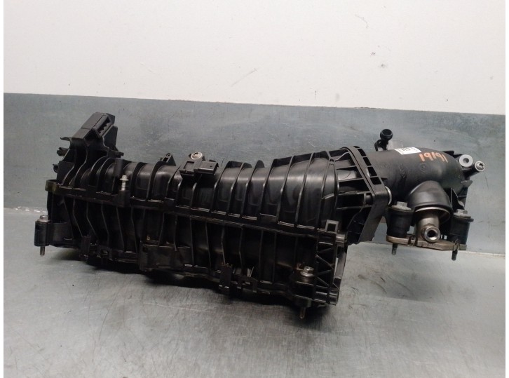 Recambio de colector admision para bmw serie 1 lim. (f20) 2.0 turbodiesel referencia OEM IAM 108452S10 779738411 MARKIV