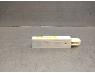 Recambio de antena para mazda 3 hatchback (bp) 2.0 skyactiv-g m hybrid referencia OEM IAM KD47676NXA 