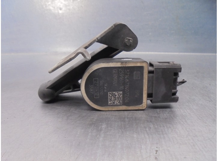 Recambio de motor regulacion faros para bmw serie 1 lim. (f20) 2.0 turbodiesel referencia OEM IAM 37146784072 