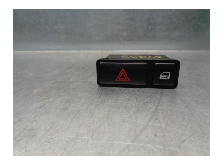 Recambio de warning para bmw x5 (e53) referencia OEM IAM 61318368920  