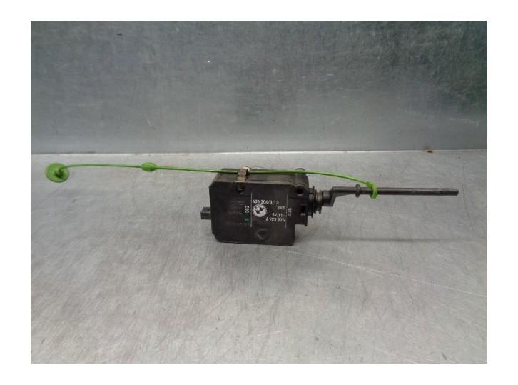 Recambio de motor tapa deposito combustible para bmw x5 (e53) referencia OEM IAM 67116923974 