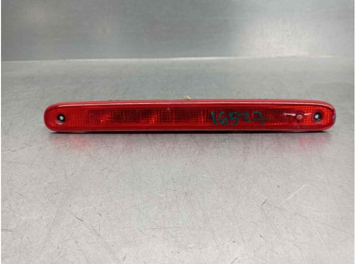 Recambio de luz central de freno para peugeot 107 1.4 hdi cat (8ht / dv4td) referencia OEM IAM 6351W5  