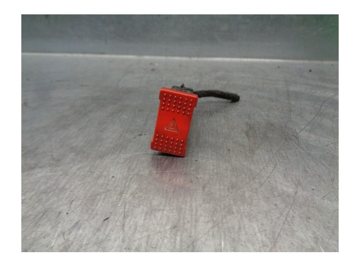 Recambio de warning para iveco daily caja cerrada (2006 =>) 2.3 diesel cat referencia OEM IAM 69500489  