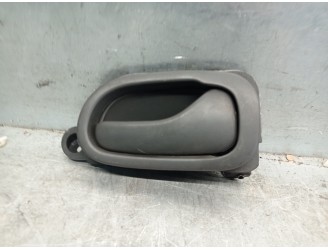 Recambio de maneta interior delantera derecha para renault safrane (b54) 2.2 turbodiesel referencia OEM IAM 7700816565  