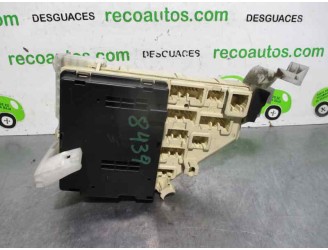Recambio de caja reles / fusibles para toyota prius (nhw11) 1.5 16v cat referencia OEM IAM 8274247010 8274247010 