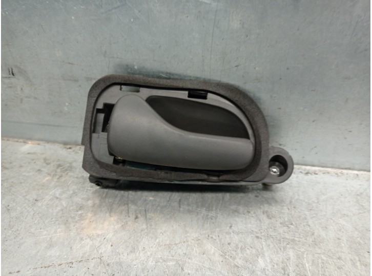 Recambio de maneta interior trasera izquierda para renault safrane (b54) 2.2 turbodiesel referencia OEM IAM 7700816564  