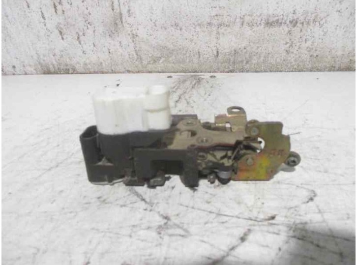 Replacement trunk / tailgate lock for Chevrolet Trans Sport 3.4 V6 CAT OEM IAM reference 16639869 6 AND 2 PINS 5 DOORS