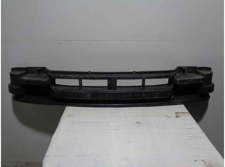 Recambio de refuerzo paragolpes delantero para chrysler voyager (es) 3.3 cat referencia OEM IAM 4576991 DE FIBRA 