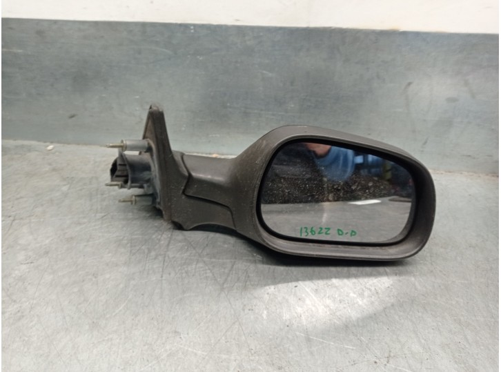 Replacement right wing mirror for Renault Safrane (B54) 2.2 turbodiesel OEM IAM reference 0117366 