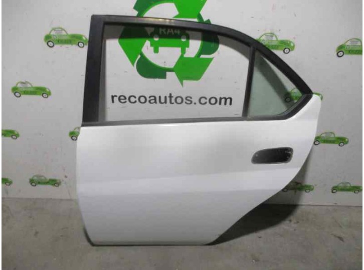 Recambio de puerta trasera izquierda para toyota prius (nhw11) básico referencia OEM IAM 6700447010 BLANCA 4 PUERTAS