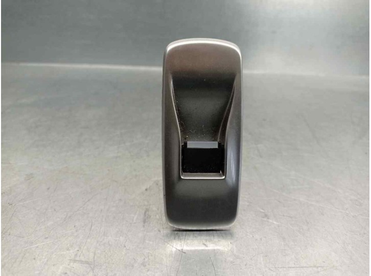 Replacement rear right window switch for Jaguar XF 2.2 diesel cat OEM IAM reference GX7314717AC 