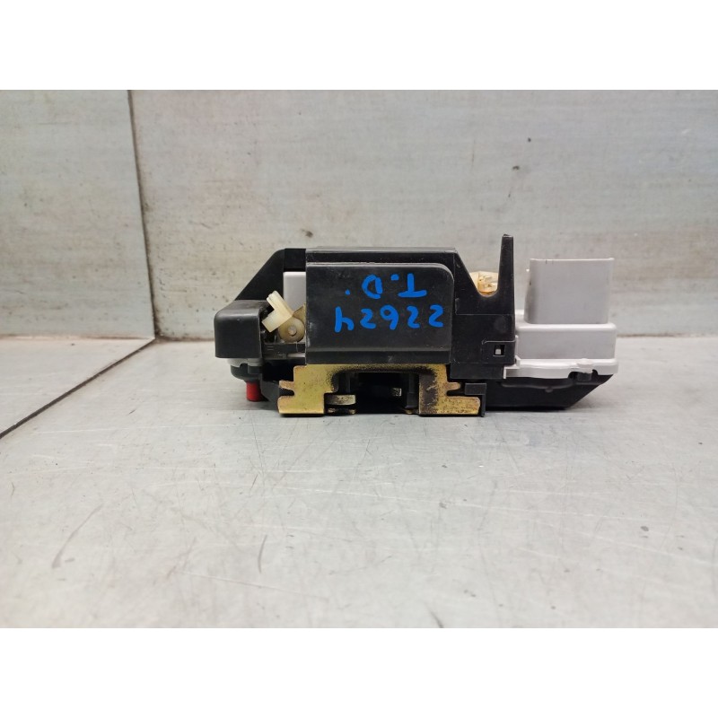 Recambio de cerradura puerta trasera derecha para citroën c5 ii (rc_) 2.0 hdi (rcrhrh) referencia OEM IAM 9138A2 9138A2 