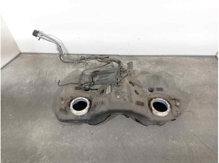 Recambio de deposito combustible para toyota gt 86 2.0 16v cat referencia OEM IAM SU00301014  CAMPA CESTA 36