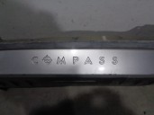 Recambio de paragolpes trasero para jeep compass 2.4 16v cat referencia OEM IAM ZY71TZZAA BEIGE 5 PUERTAS