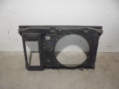 Recambio de calandra delantera de radiador para peugeot 5008 1.6 hdi fap referencia OEM IAM DE FIBRA 