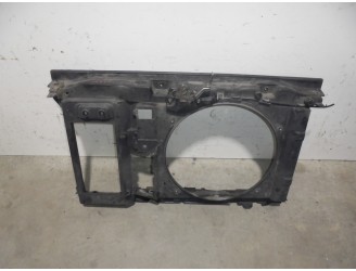 Recambio de calandra delantera de radiador para peugeot 308 1.6 hdi fap cat (9hz / dv6ted4) referencia OEM IAM DE FIBRA CON CER