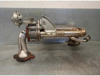 Recambio de enfriador aceite motor para mazda cx-7 (er) 2.2 turbodiesel cat referencia OEM IAM R2AX20304  