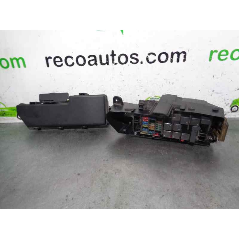 Recambio de caja reles / fusibles para volvo s80 berlina 2.5 d referencia OEM IAM 9494210 