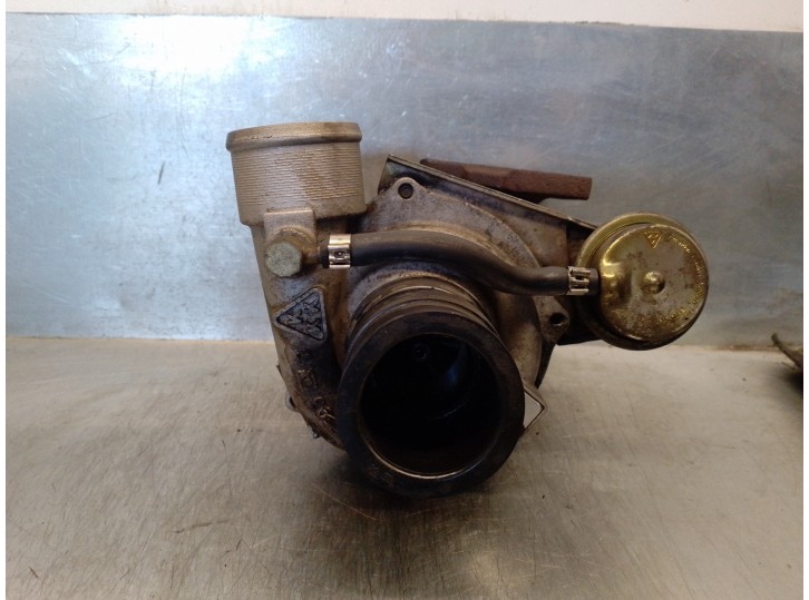 Recambio de turbocompresor para citroën xsara berlina 1.9 turbodiesel referencia OEM IAM K03352206 K03028A153489 KKK