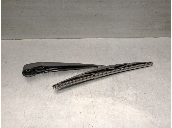 Recambio de brazo limpia trasero para mazda 3 hatchback (bp) 2.0 skyactiv-g m hybrid referencia OEM IAM 7290MGZ 