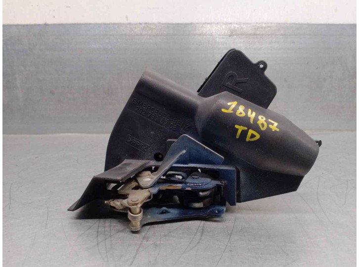 Replacement rear right door lock for Mercedes-Benz E-Class (W210) Sedan 3.2 24V CAT OEM IAM reference 2027300835