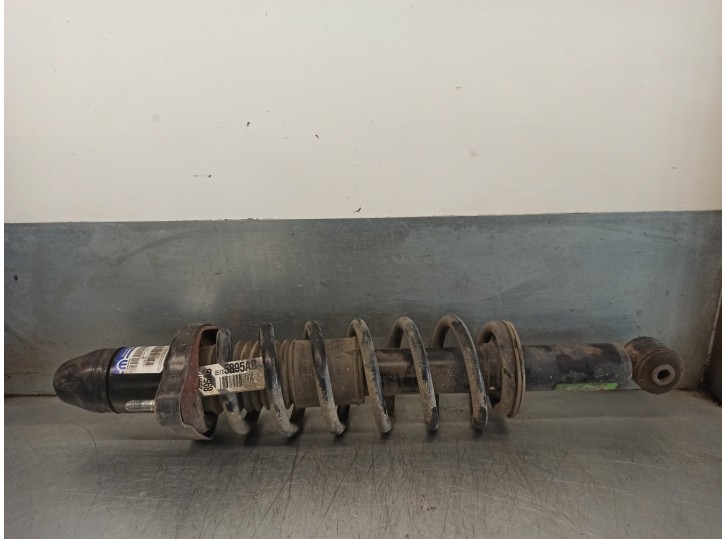 Recambio de amortiguador trasero izquierdo para jeep compass 2.4 16v cat referencia OEM IAM P05105179AG  