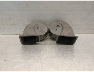 Recambio de claxon para mazda 3 hatchback (bp) 2.0 skyactiv-g m hybrid referencia OEM IAM KUH70A 