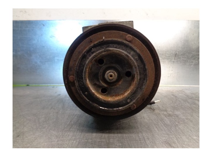 Recambio de compresor aire acondicionado para renault laguna (b56) 2.0 referencia OEM IAM 7700108413 8010B SANDEN