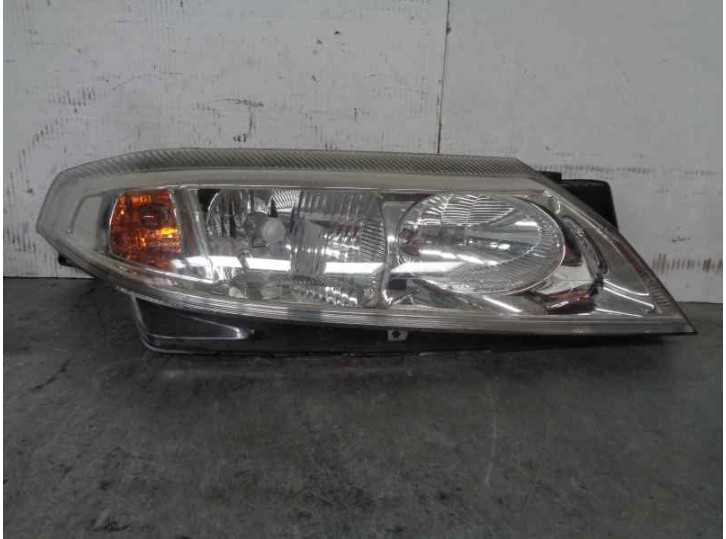 Recambio de faro derecho para renault laguna ii (bg0) 1.8 cat referencia OEM IAM 8200002847 89004686 VALEO