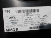 Recambio de guarnecido puerta delantera derecha para kia venga 1.4 cat referencia OEM IAM 823021P510EQ  