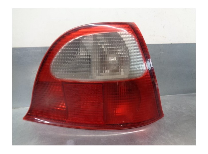 Replacement rear right tail light for MG MG ZR 1.4 16v cat OEM IAM reference F001B02R028102 