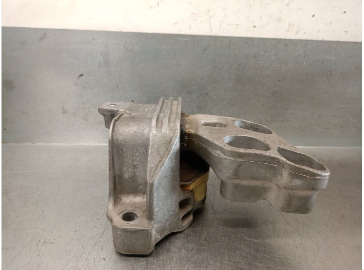 Recambio de soporte motor izquierdo para mercedes-benz clase b (w246) 1.5 cdi cat referencia OEM IAM A2462400617 A2462400617 