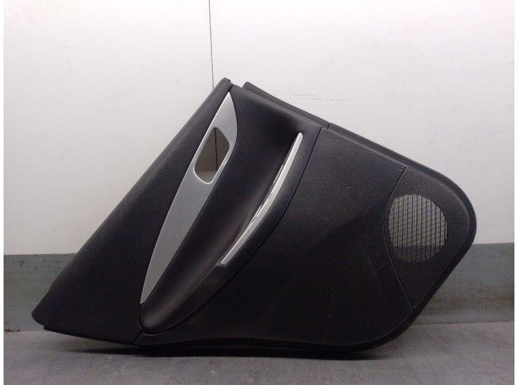 Recambio de guarnecido puerta trasera izquierda para infiniti ex 30d referencia OEM IAM 828351BA0A 828351BA0A 