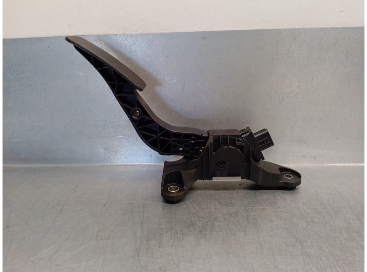Recambio de potenciometro pedal para hyundai kona 1.0 tgdi cat referencia OEM IAM 32700XXXXX  