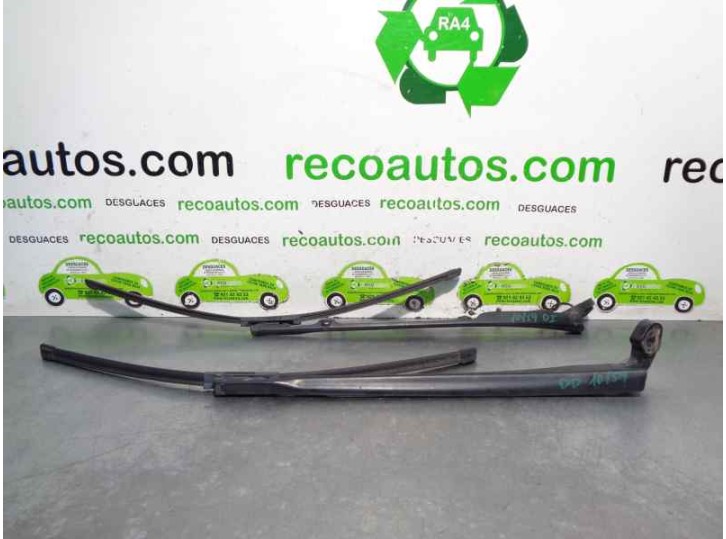 Recambio de brazo limpia delantero derecho para seat leon (1p1) 1.9 tdi referencia OEM IAM 