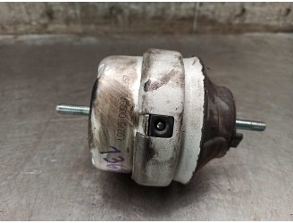 Recambio de soporte motor izquierdo para audi a6 berlina (4b2) 2.5 v6 24v tdi referencia OEM IAM 4B0199379E  