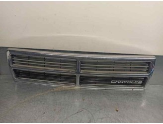 Recambio de rejilla delantera para chrysler voyager (es) 3.3 cat referencia OEM IAM 4576738 