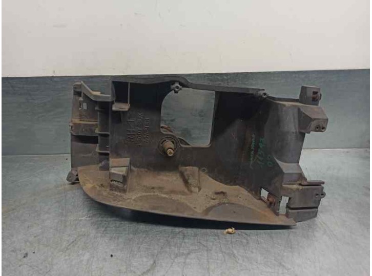 Recambio de soporte faro derecho para chrysler voyager (es) 3.3 cat referencia OEM IAM 5263474 