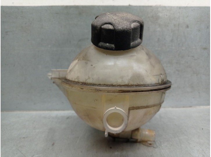 Recambio de deposito expansion para citroën jumpy ii furgoneta 2.0 hdi 120 referencia OEM IAM 1400474480 1323AC 
