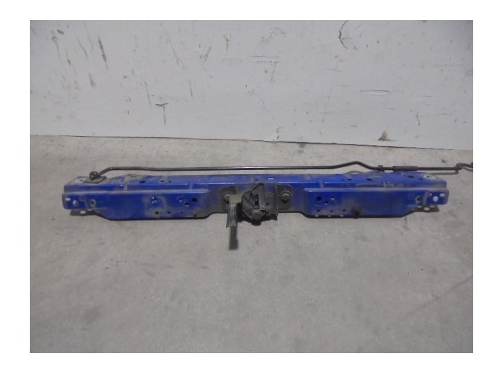 Recambio de panel frontal para chevrolet cruze hatchback 2.0 diesel cat referencia OEM IAM DE CHAPA CON CERRADURA 