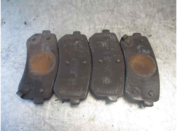 Recambio de pastillas de freno para kia cee´d 2.0 crdi referencia OEM IAM ROADHOUSE