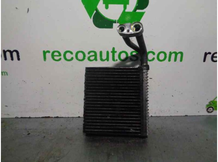Recambio de evaporador aire acondicionado para volvo s40 berlina 2.0 diesel cat referencia OEM IAM 
