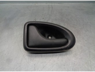Recambio de maneta interior delantera izquierda para dacia logan 1.6 cat referencia OEM IAM 7700830078  
