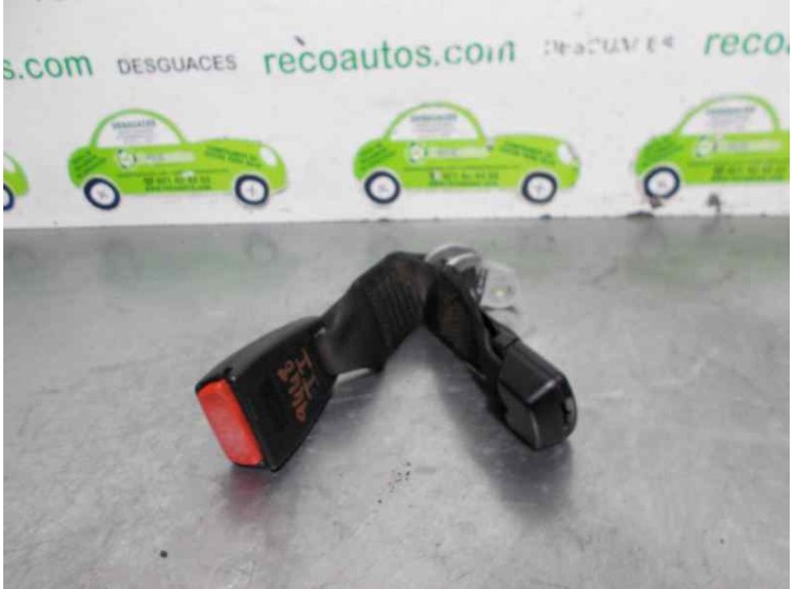 Recambio de enganche cinturon para bmw serie 3 coupe (e46) 2.2 24v cat referencia OEM IAM 8235680 